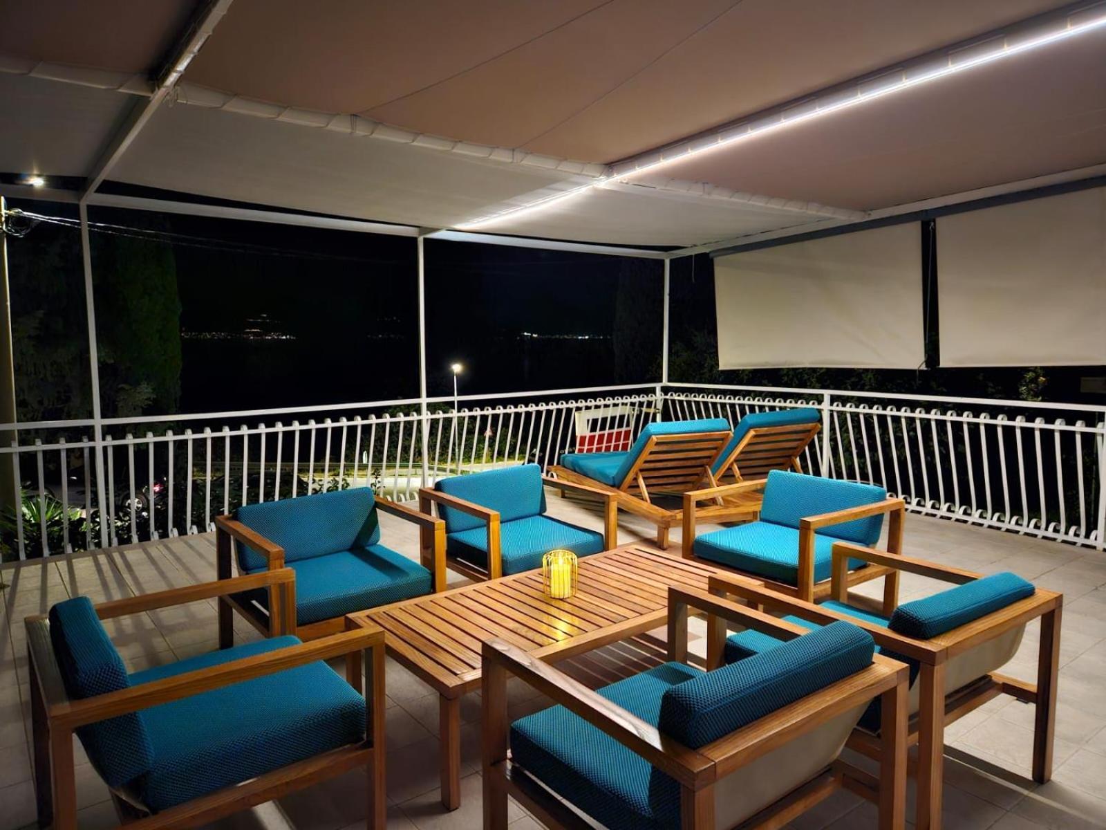 Apartments Gabi โอมิช ภายนอก รูปภาพ